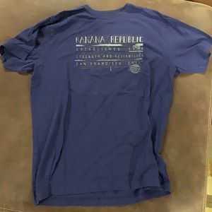 Banana Republic tee